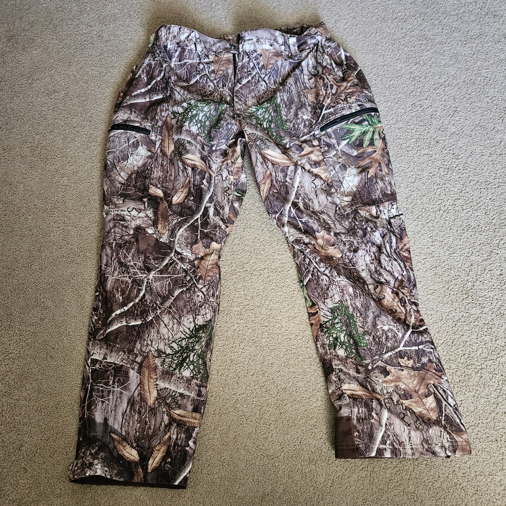 Mens realtree hunting pants, xxL